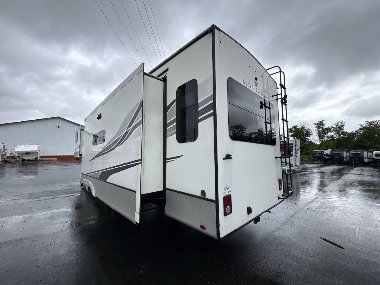 A photo of this 2022 Keystone Keystone MONTANA 3781RL