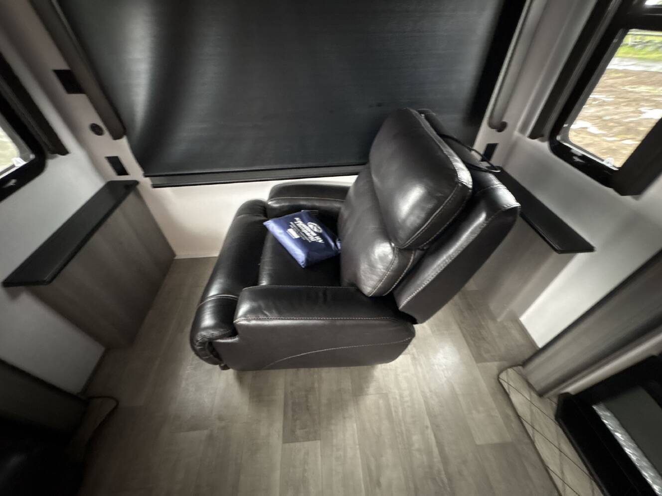 A photo of this 2022 Keystone Keystone MONTANA 3781RL