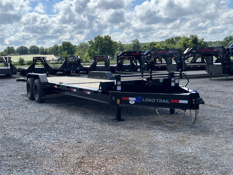 2027 Load Trail TH8324102 in Dexter, KY