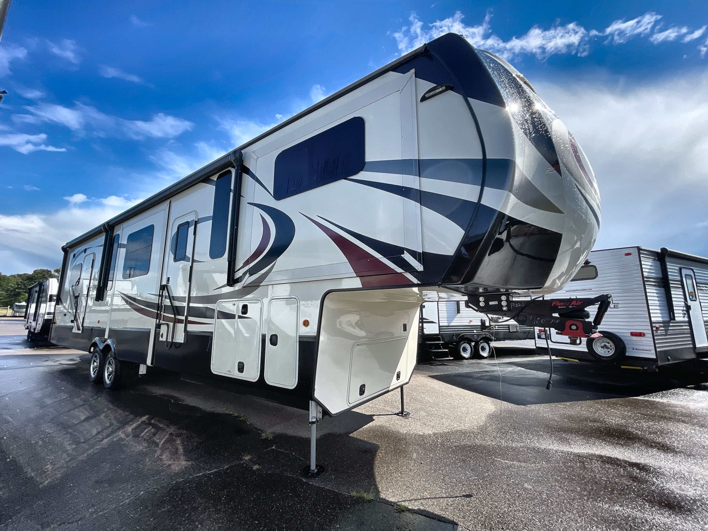 2019 Crossroads REDWOOD 3941FL in little falls MN