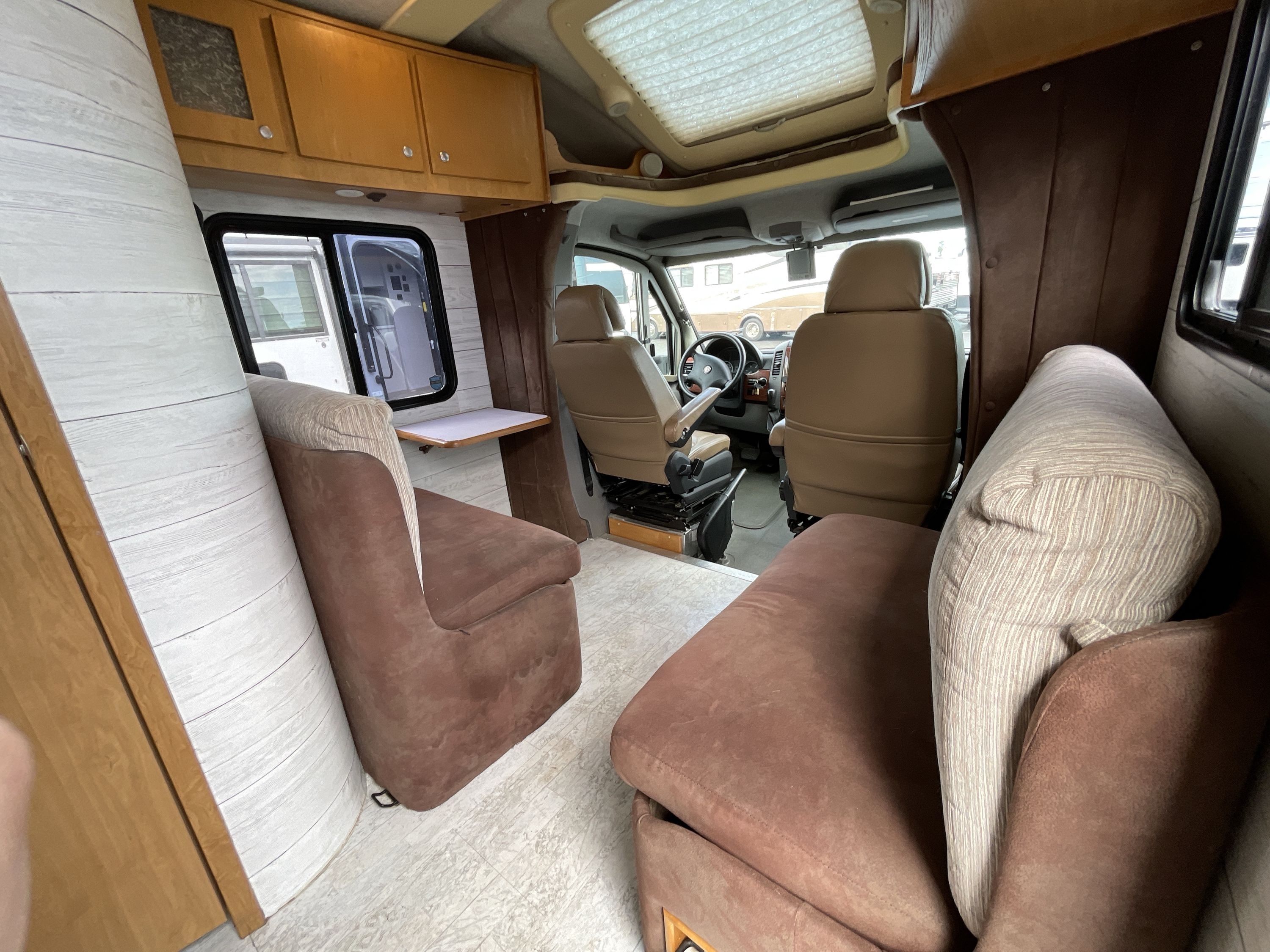 2010 Winnebago VIEW PROFILE 24DL in pinellas park FL