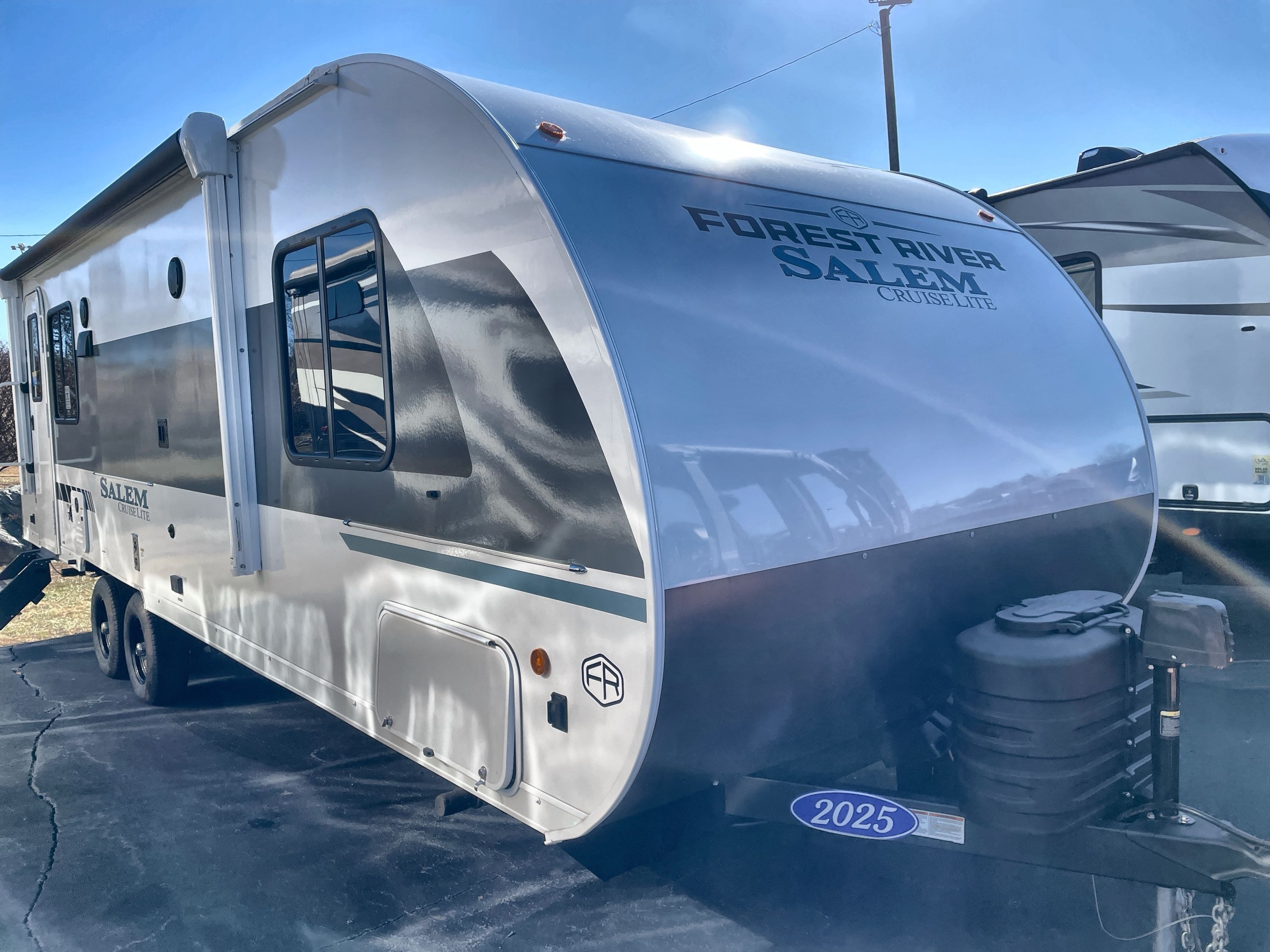 2025 Forest River SALEM CRUISE LITE 24RLXL in hendersonville NC
