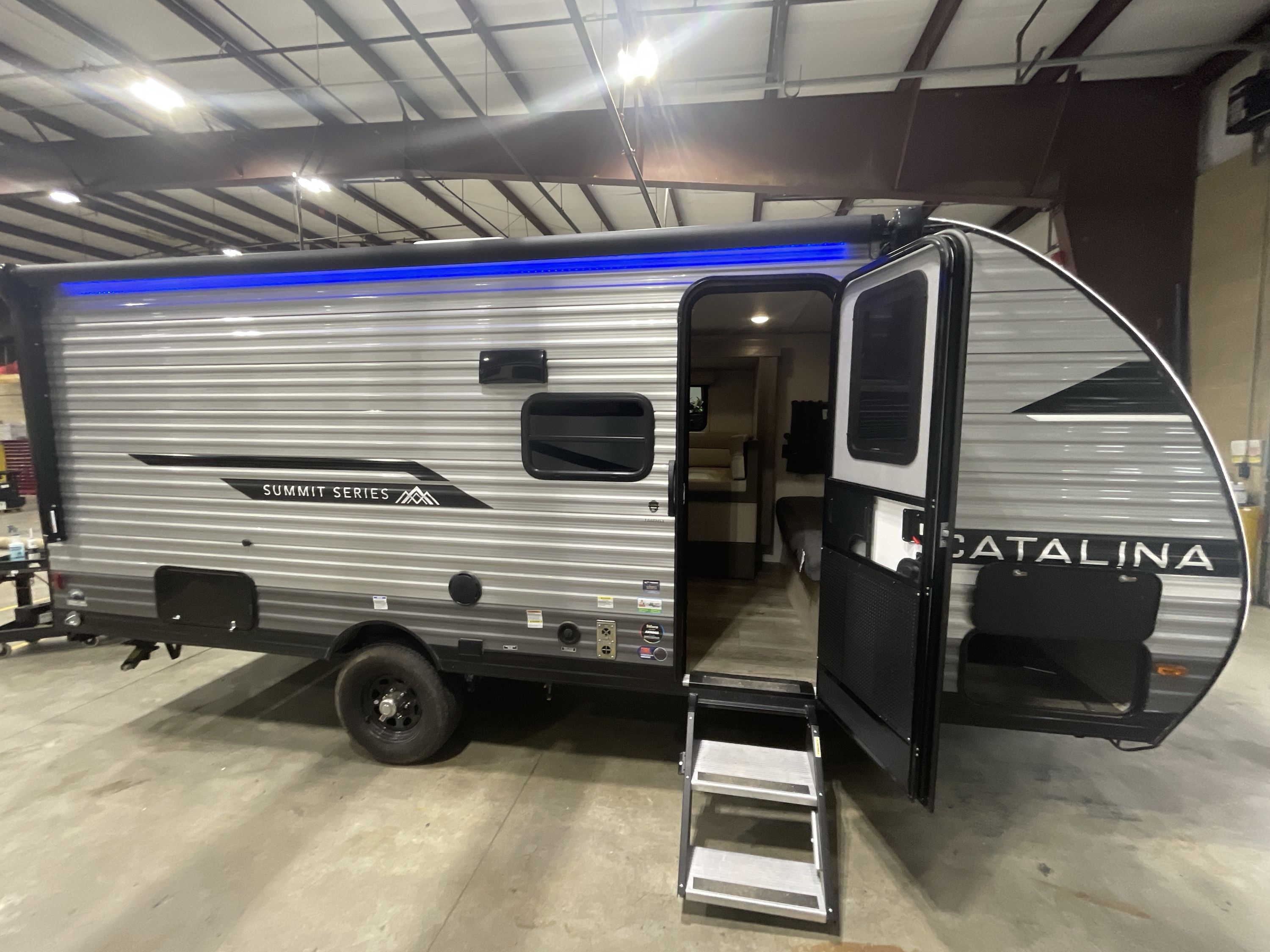 2025 Coachmen CATALINA SUMMIT 184BHSX RV