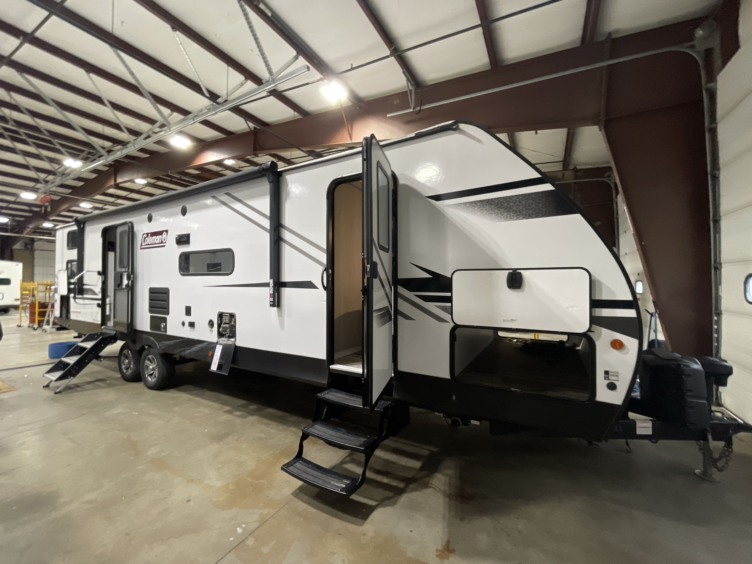 2022 Coleman COLEMAN LIGHT 3215BH in hamburg PA