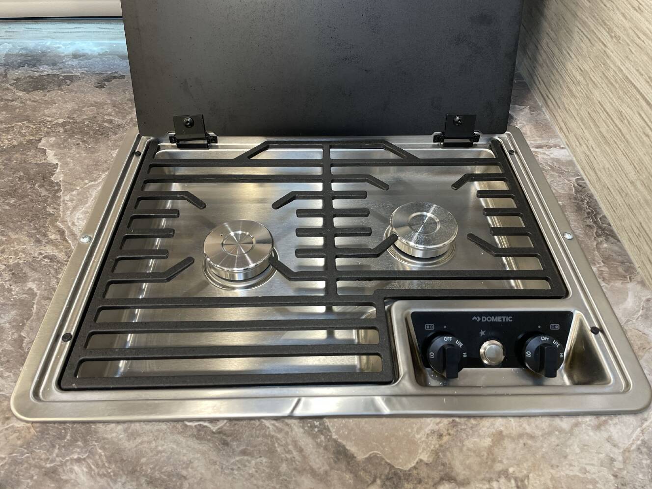 A photo of this 2023 Thor AXIS 24.3