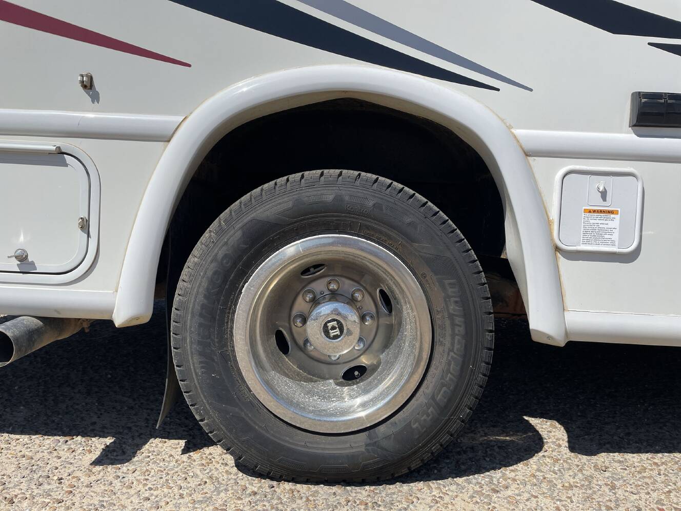 A photo of this 2023 Thor AXIS 24.3