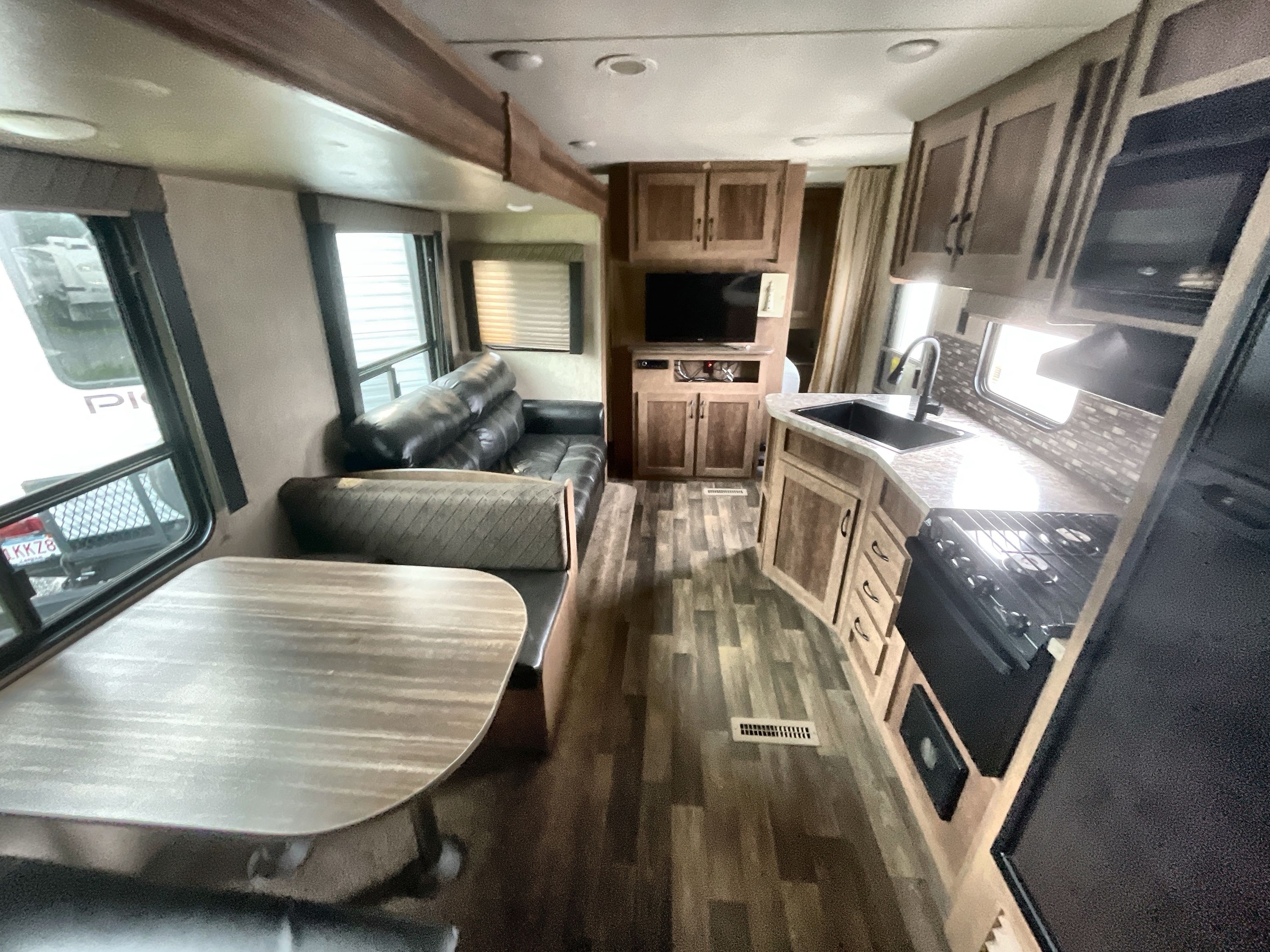 2017 Starcraft AR-ONE 26BHS in berkley MA
