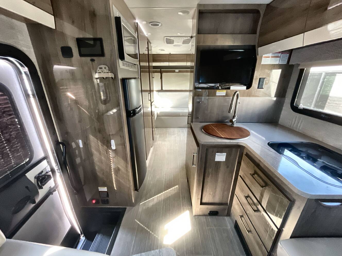 A photo of this 2023 Jayco MELBOURNE PRESTIGE 24RP