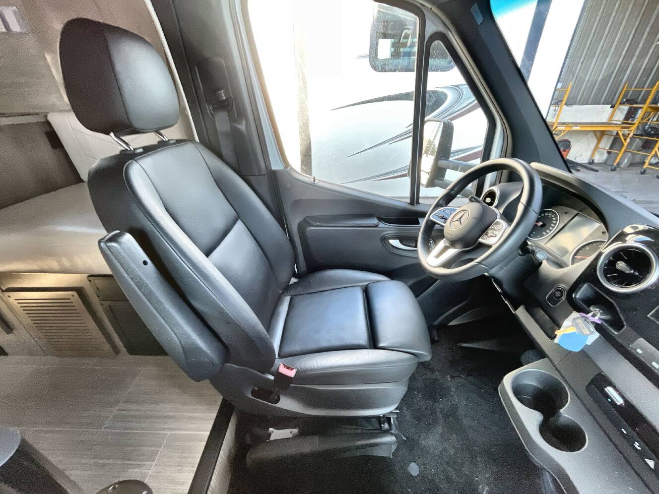 A photo of this 2023 Jayco MELBOURNE PRESTIGE 24RP