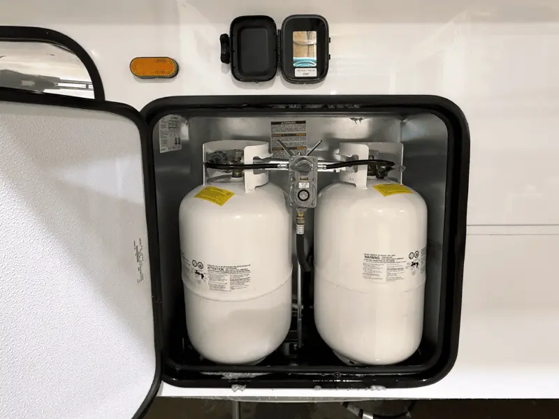 2027 KZ RV Durango Gold G384MSQ