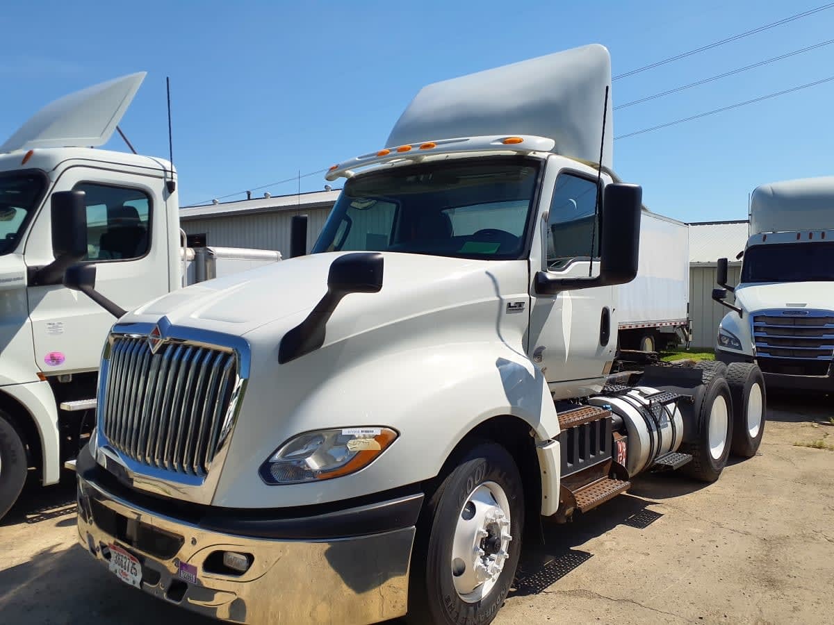 2019 INTERNATIONAL LT625 DAYCAB T/A in Indianapolis, IN
