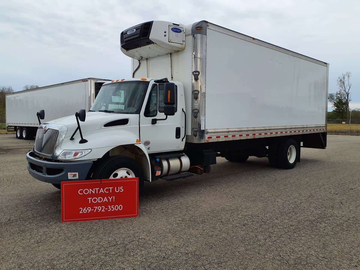 2019 INTERNATIONAL 4300 in Wayland, MI