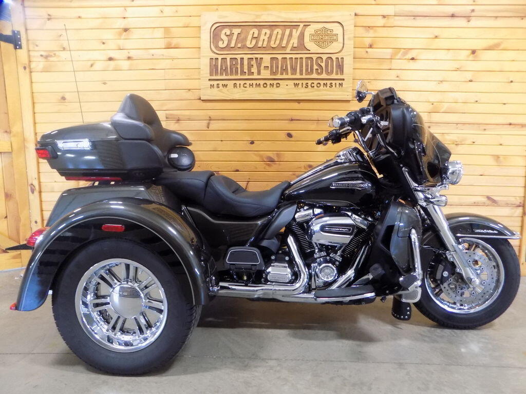 2020 Harley-Davidson Tri Glide Ultra ULTRA CLASSIC in New Richmond, WI