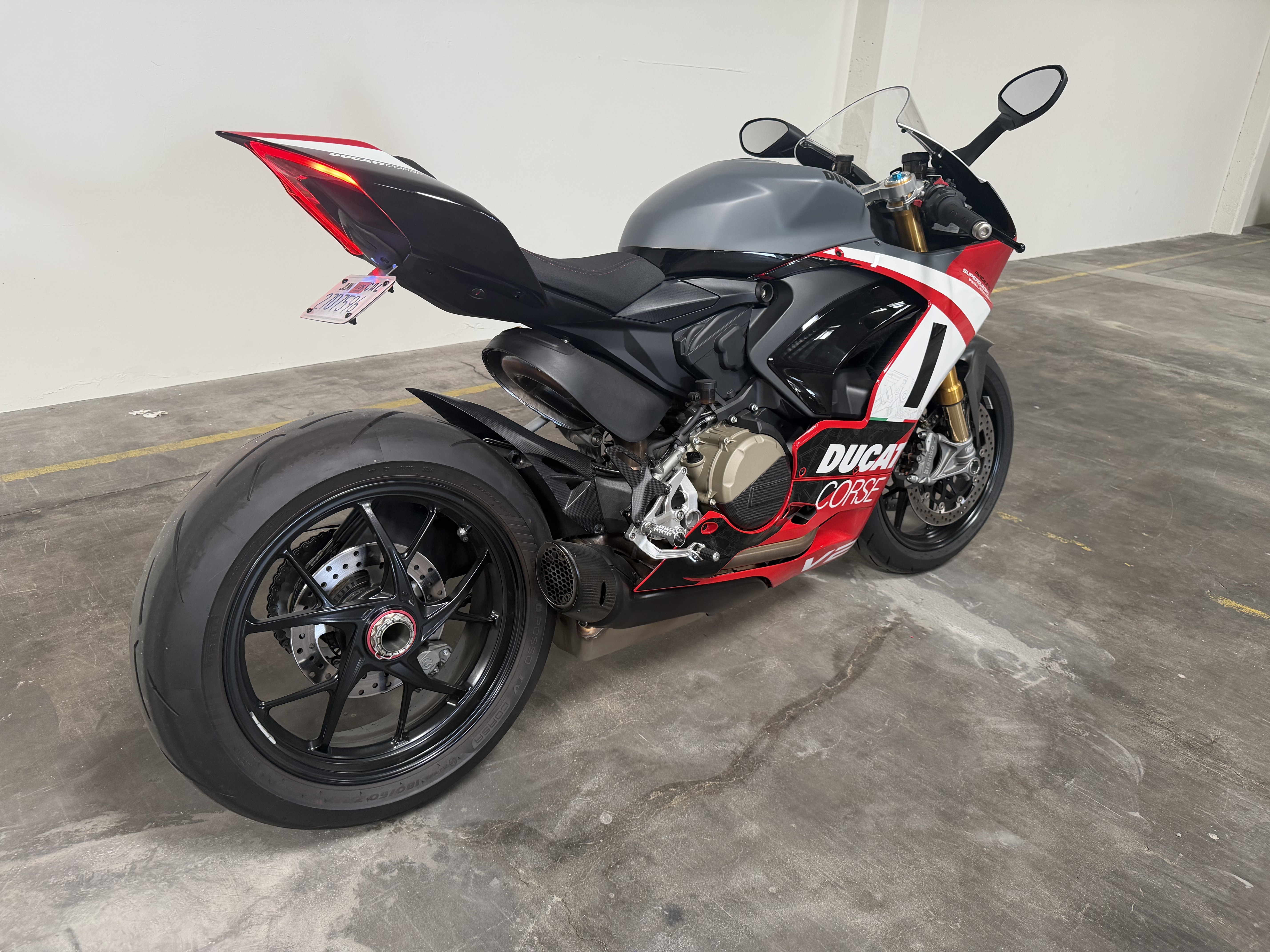 2025 Ducati PANIGALE V2 SUPERQUADRO FINAL EDITION in long beach CA
