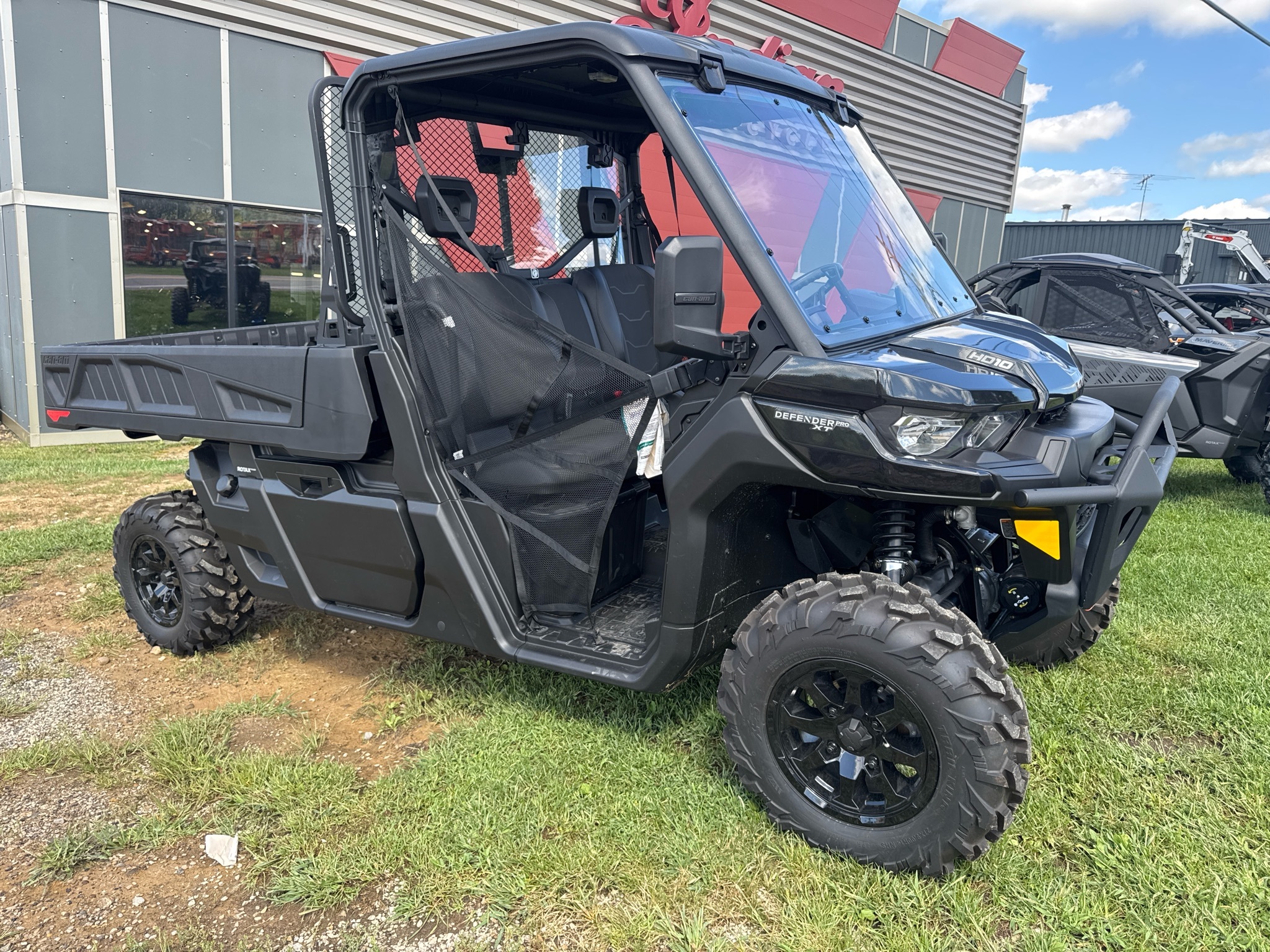 2026 Can-Am Defender PRO XT in mineral wells WV