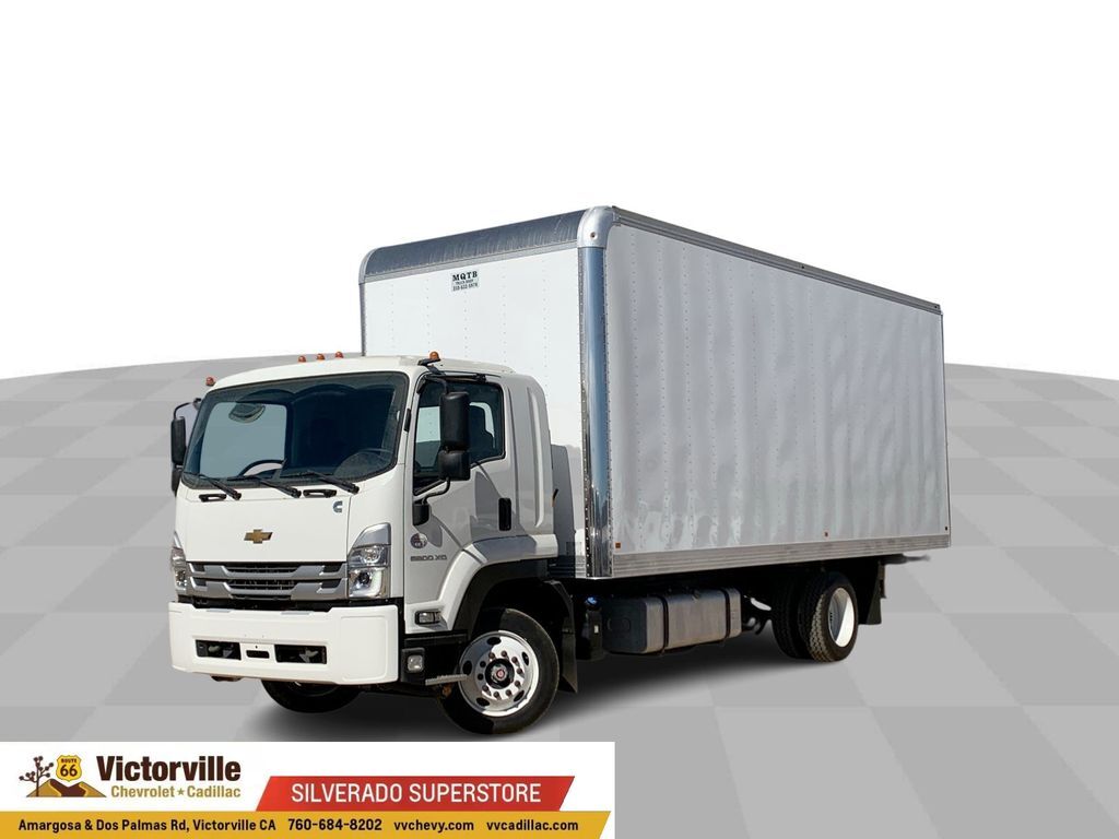 2024 CHEVROLET 6500 XD LCF Diesel in Victorville, CA