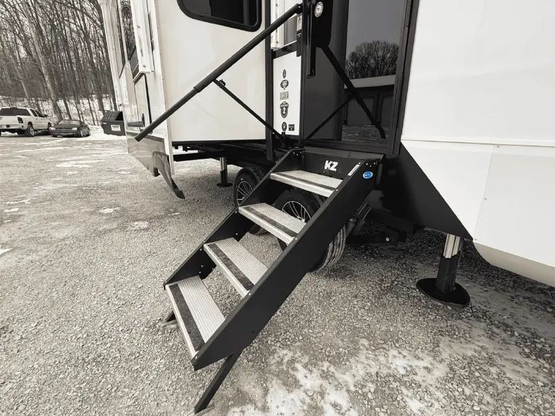 2026 KZ RV Durango Gold G384MSQ