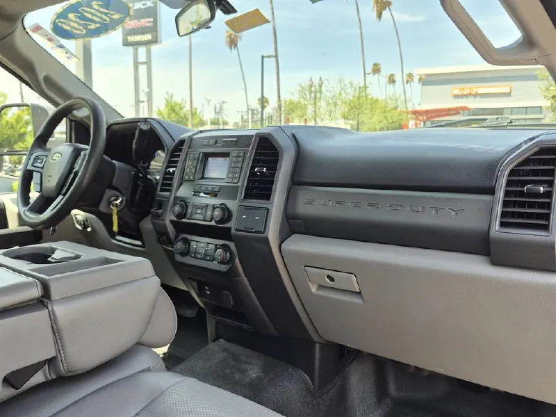 2020 FORD F550