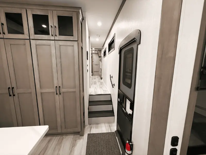 2027 KZ RV Durango Gold G384MSQ