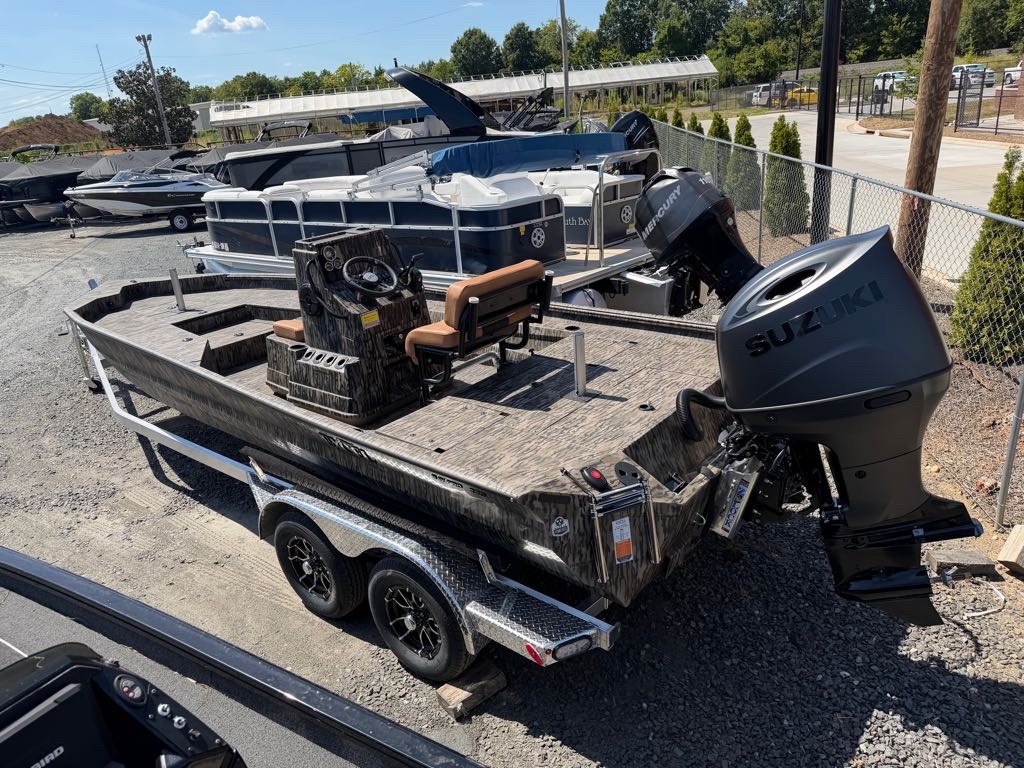 2027 Excel Bay Pro 220 Elite - 200 HP Suzuki in pineville NC