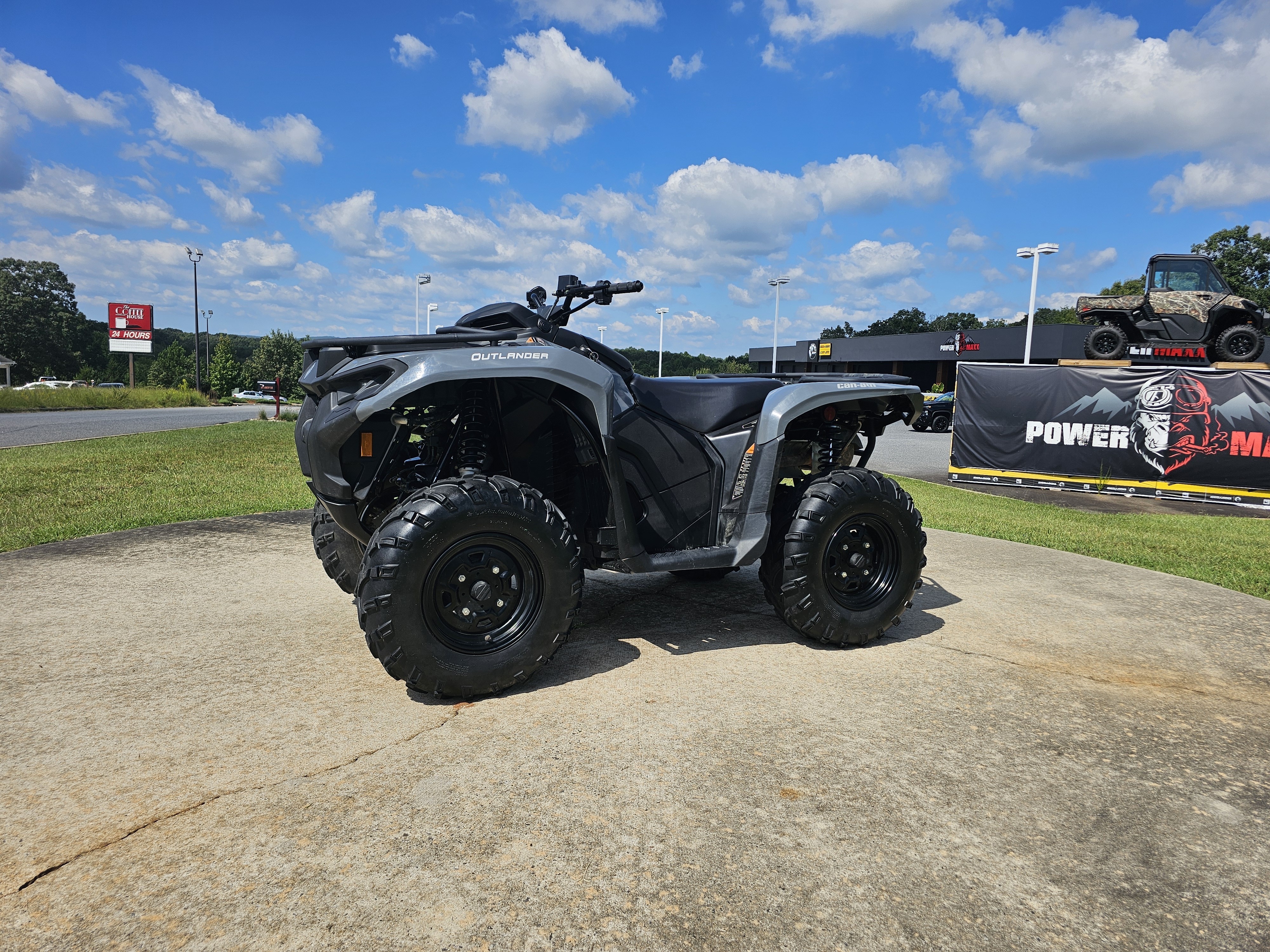 2025 Can-Am Outlander DPS 700 in taylorsville NC
