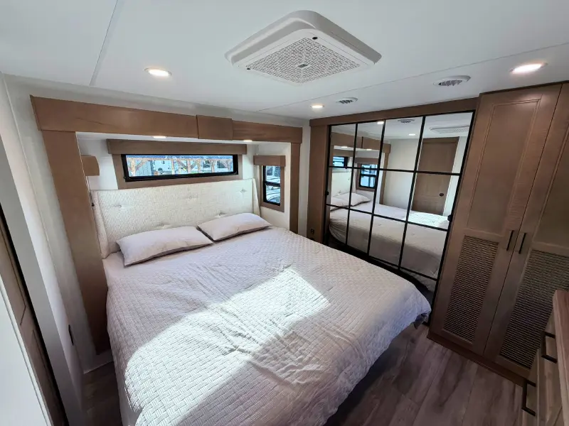 2027 KZ RV Durango D321RKT