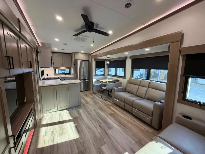 2027 KZ RV Durango D321RKT