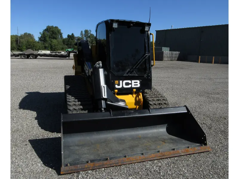 2023 JCB 300T