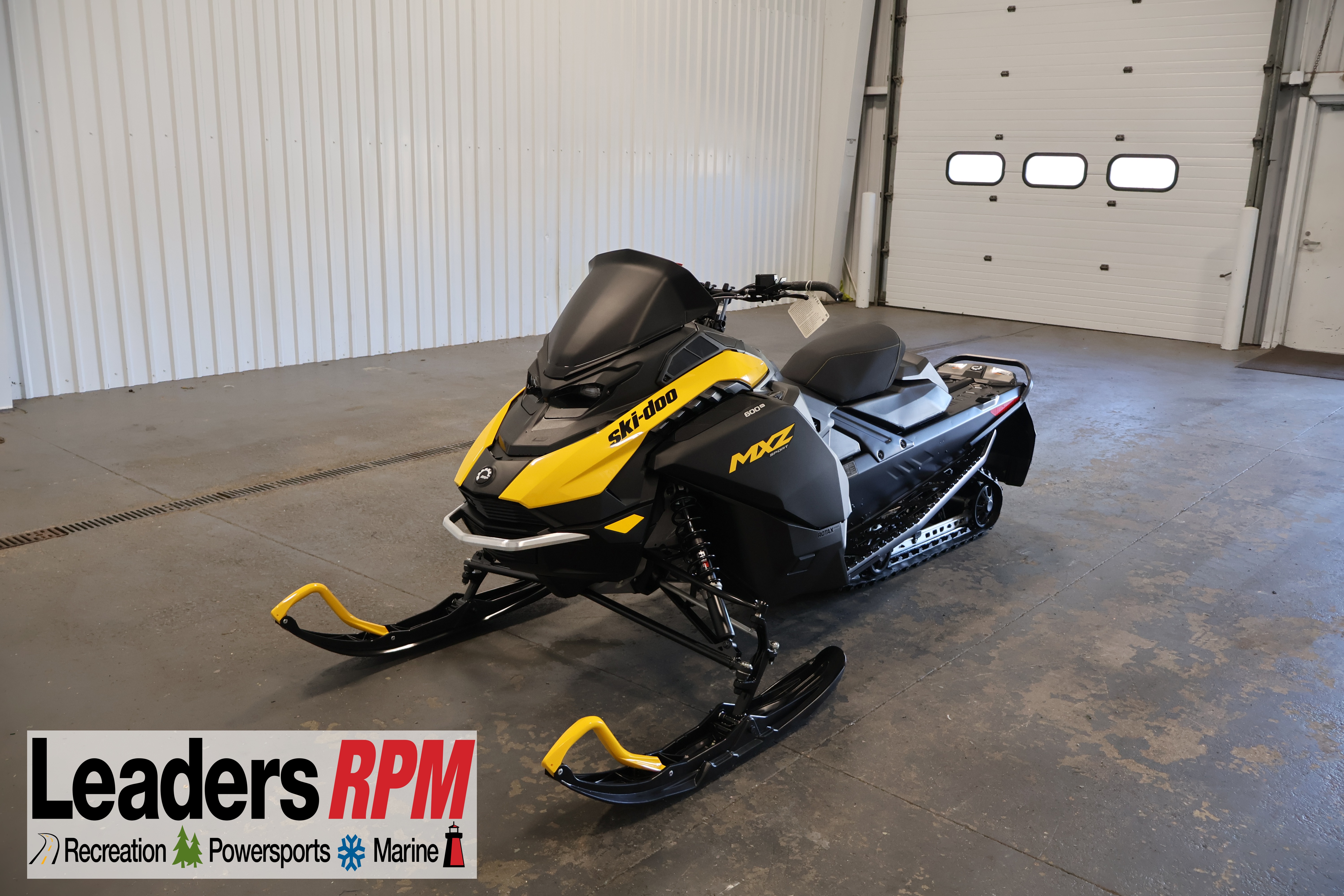 2027 Ski-Doo MXZ Sport 600 EFI - 129 ES RipSaw 1.25 in kalamazoo MI