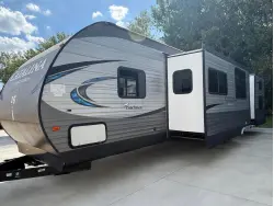 2019 COACHMEN CATALINA 323BHDSCK