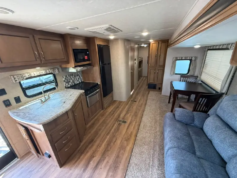 2019 COACHMEN CATALINA 323BHDSCK