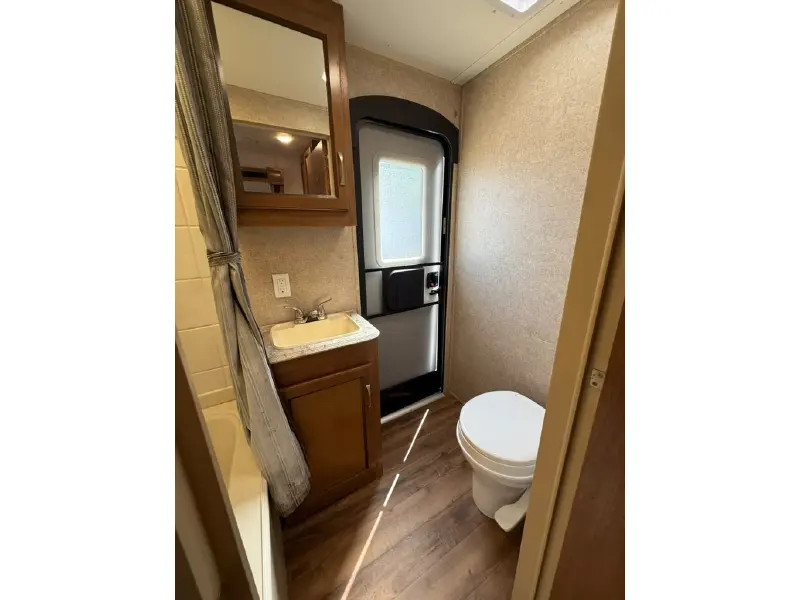 2019 COACHMEN CATALINA 323BHDSCK