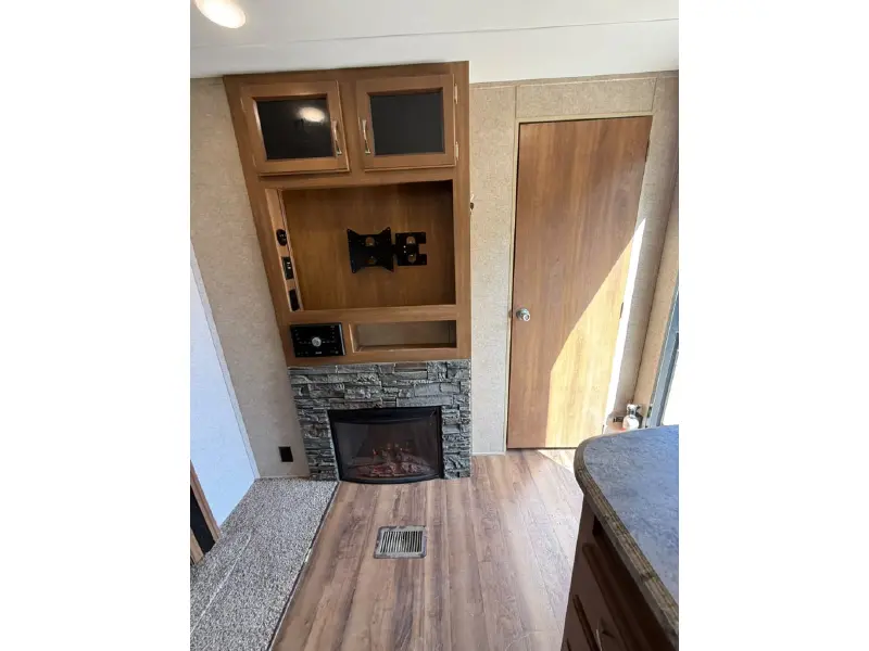 2019 COACHMEN CATALINA 323BHDSCK
