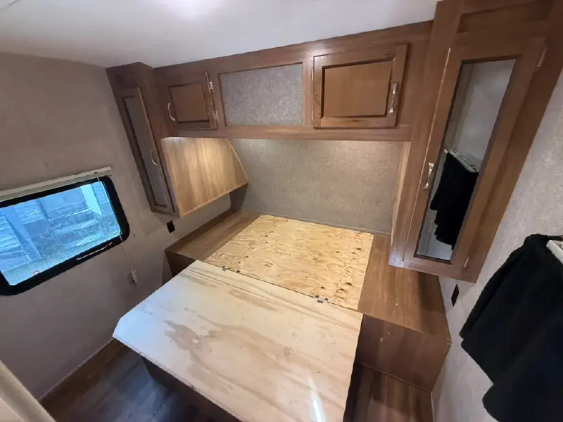 2019 COACHMEN CATALINA 323BHDSCK