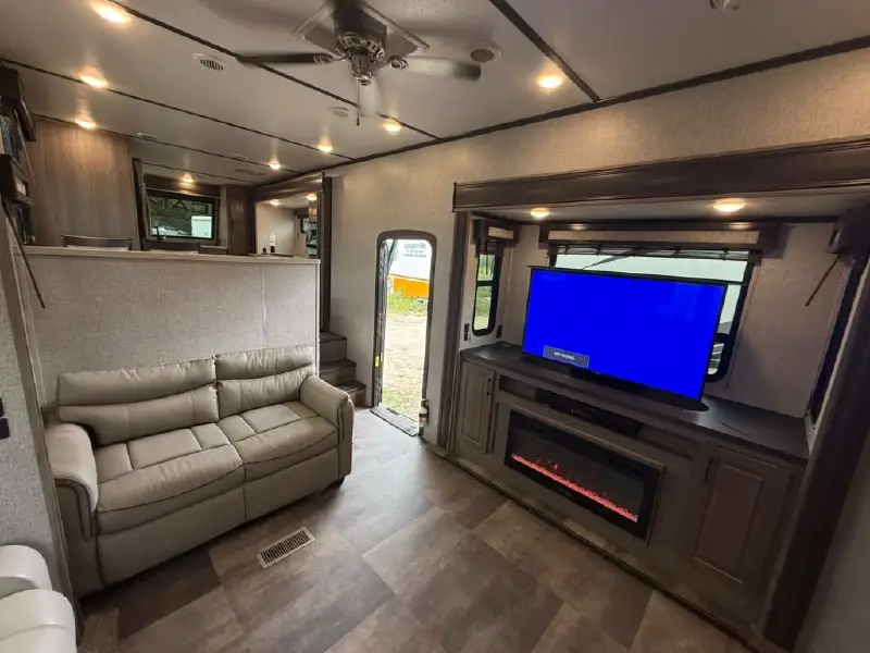 2020 CROSSROADS CAMEO 4021FK