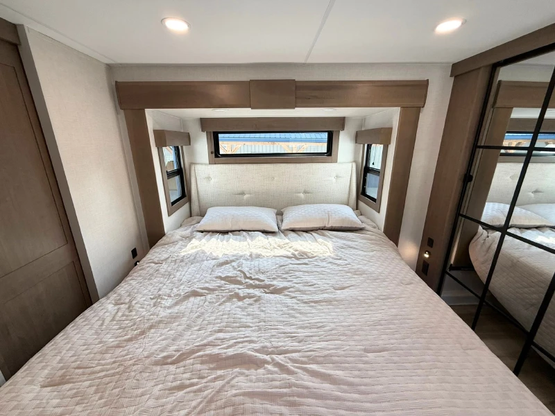 2027 KZ RV Durango D301RLT