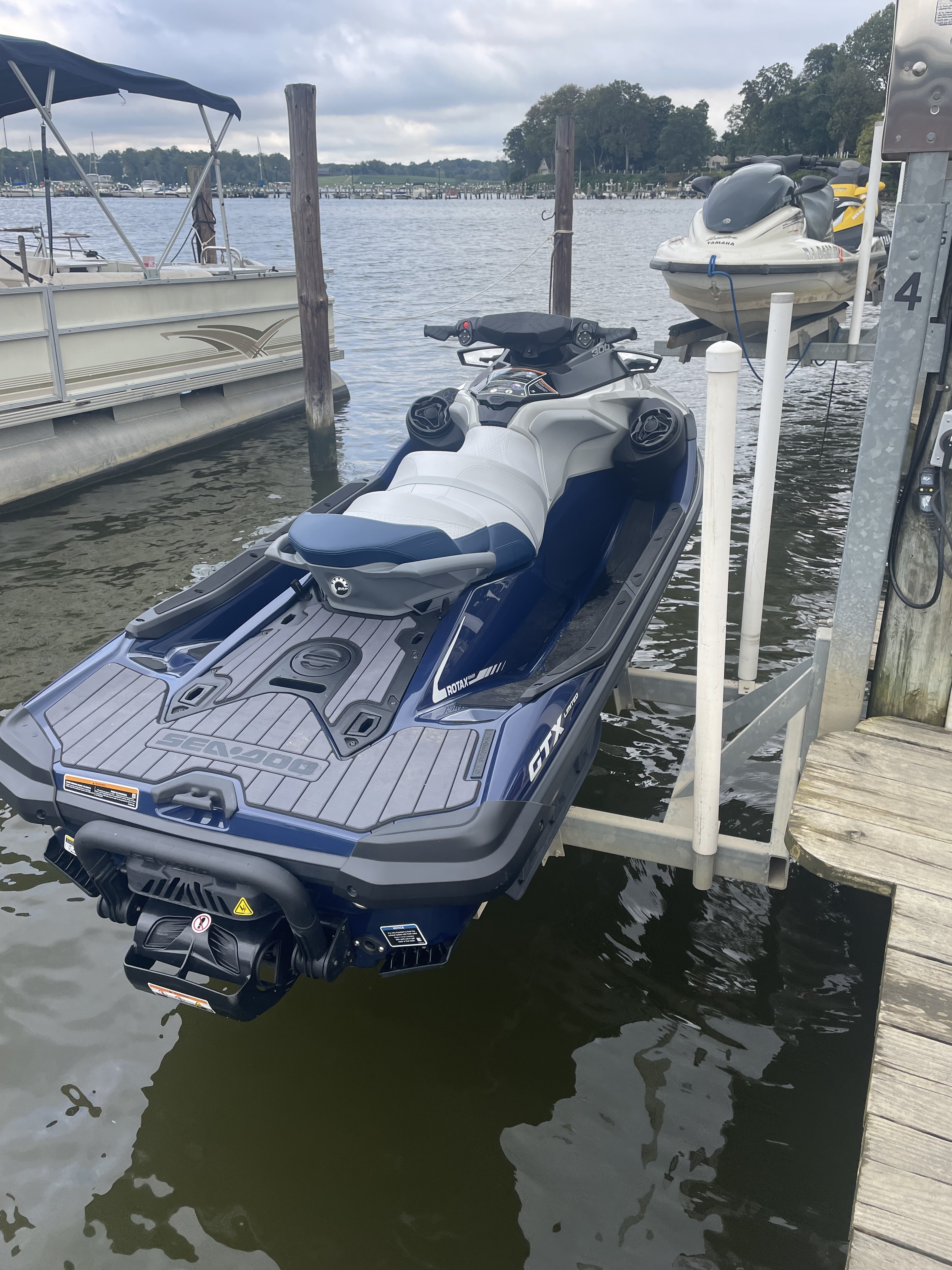 2024 Sea-Doo GTX LIMITED 300 in earleville MD