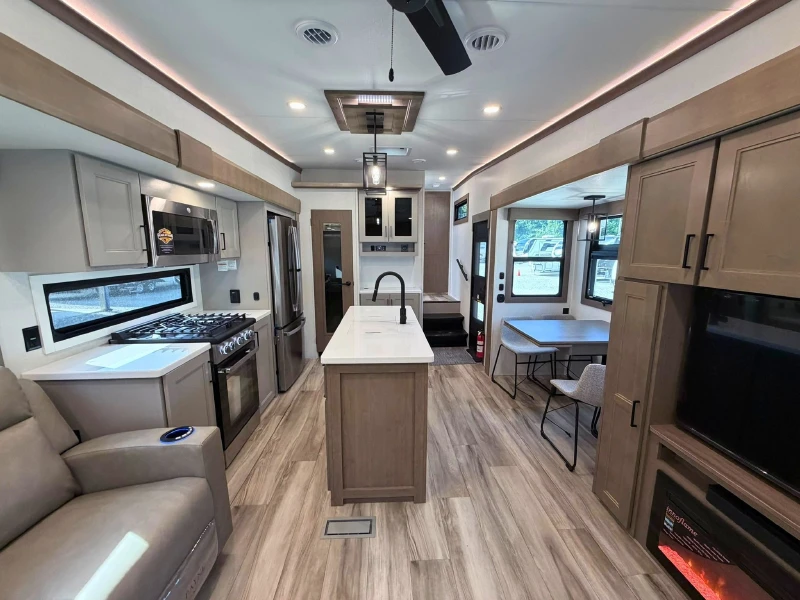 2027 KZ RV Durango D302RLT