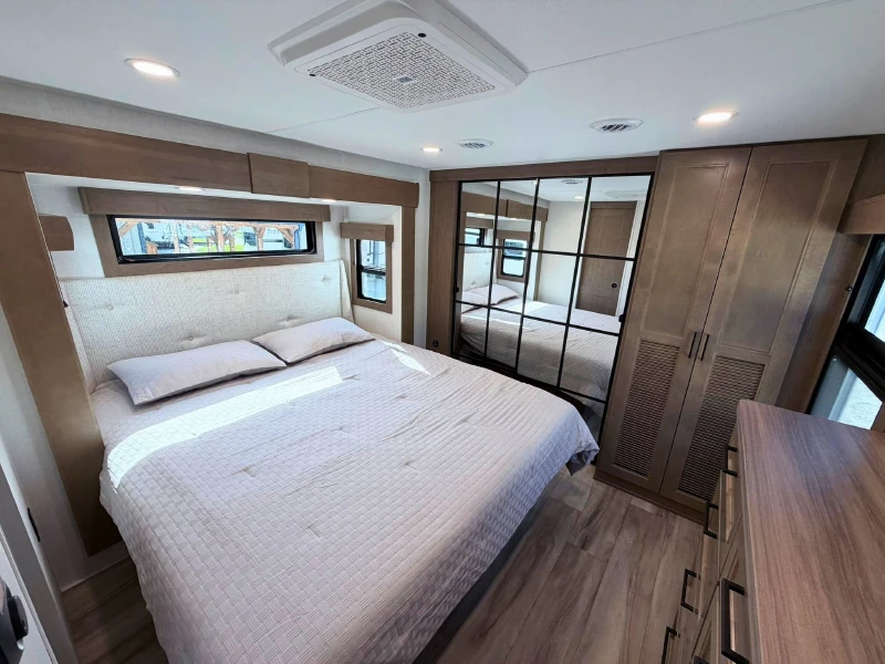 2027 KZ RV Durango D302RLT