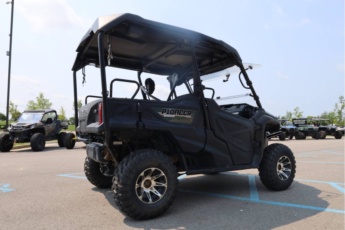 A photo of this 2020 Honda Pioneer 1000-5