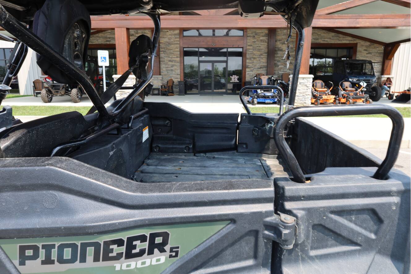 A photo of this 2020 Honda Pioneer 1000-5