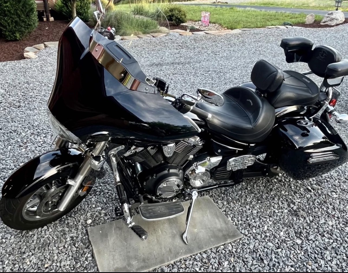 2015 Yamaha V STAR 1300 DELUXE DELUXE in Old Fort, NC