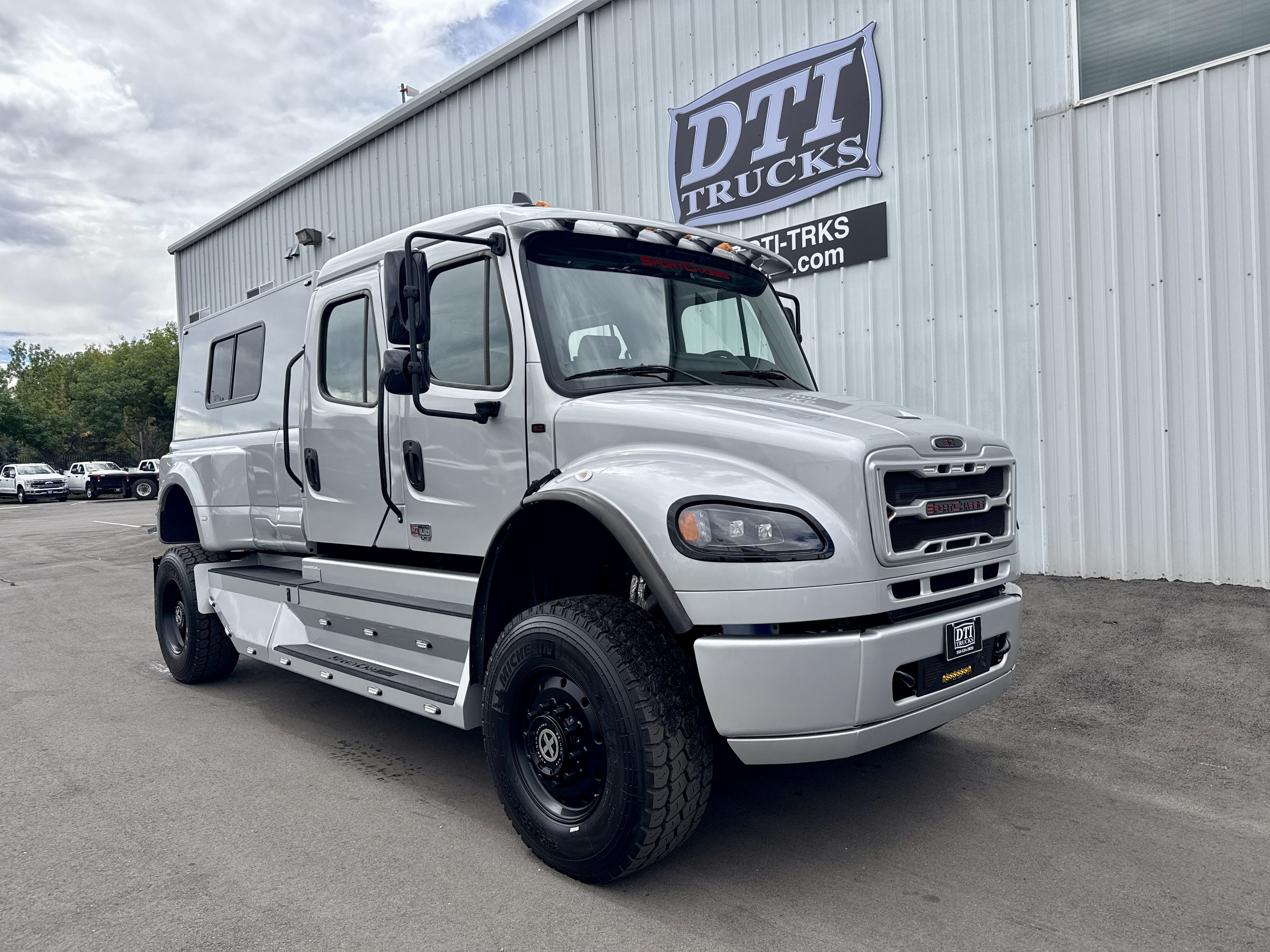 2027 FREIGHTLINER BUSINESS CLASS M2 106 in Wheat Ridge, CO