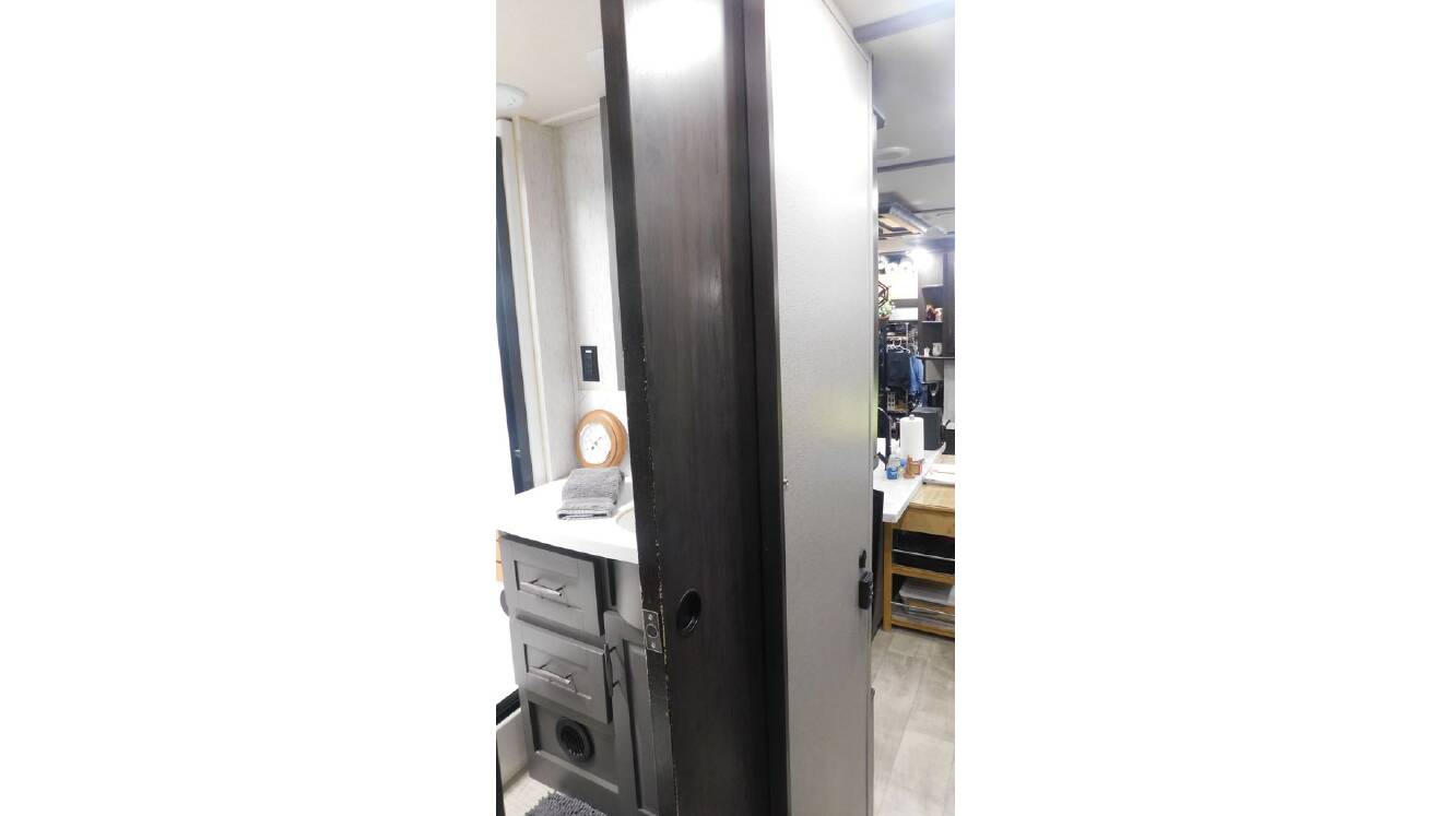 A photo of this 2023 Grand Design Momentum 399TH