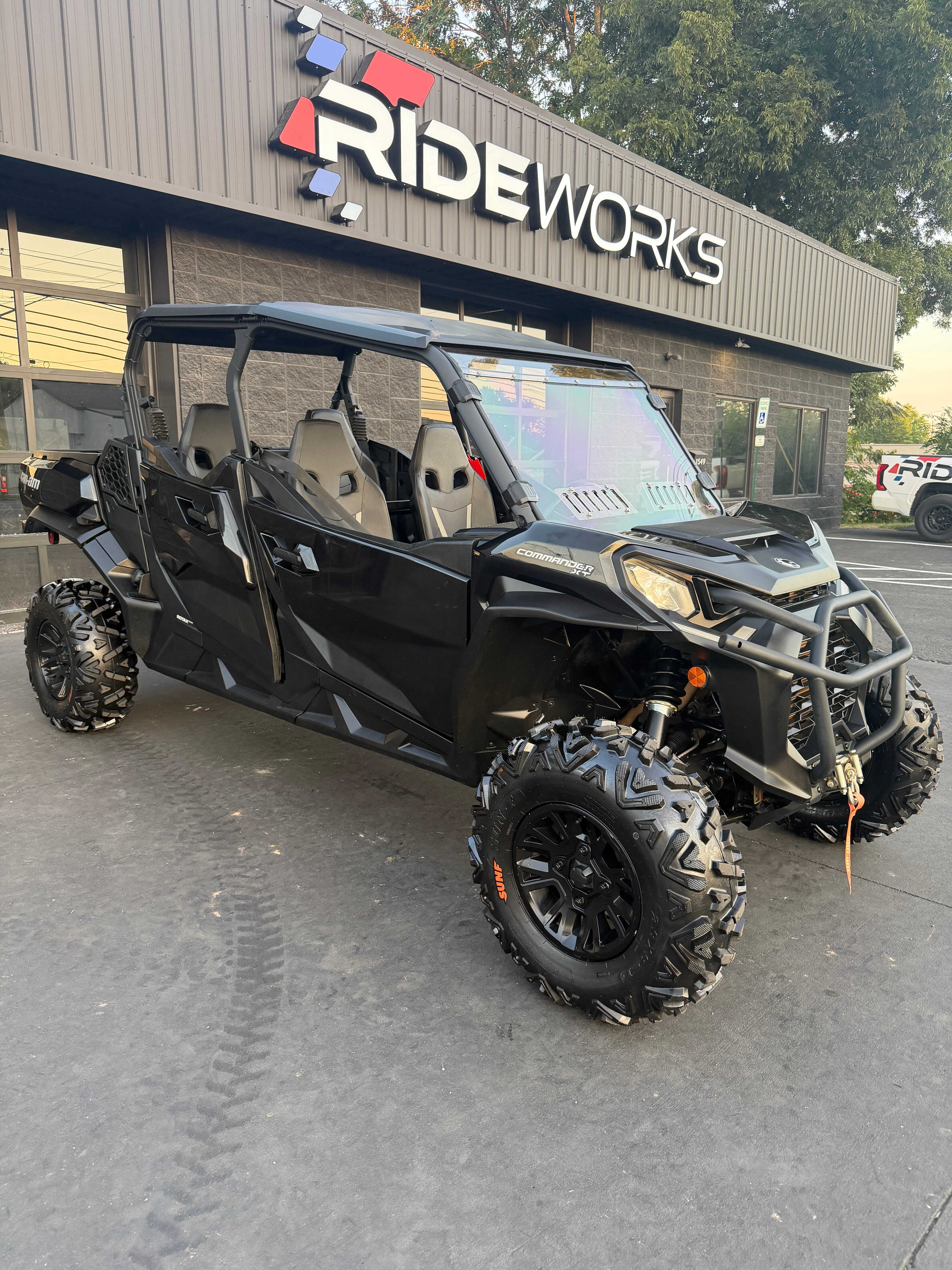 2025 Can-Am COMMANDER MAX XT 1000R in carson city MI