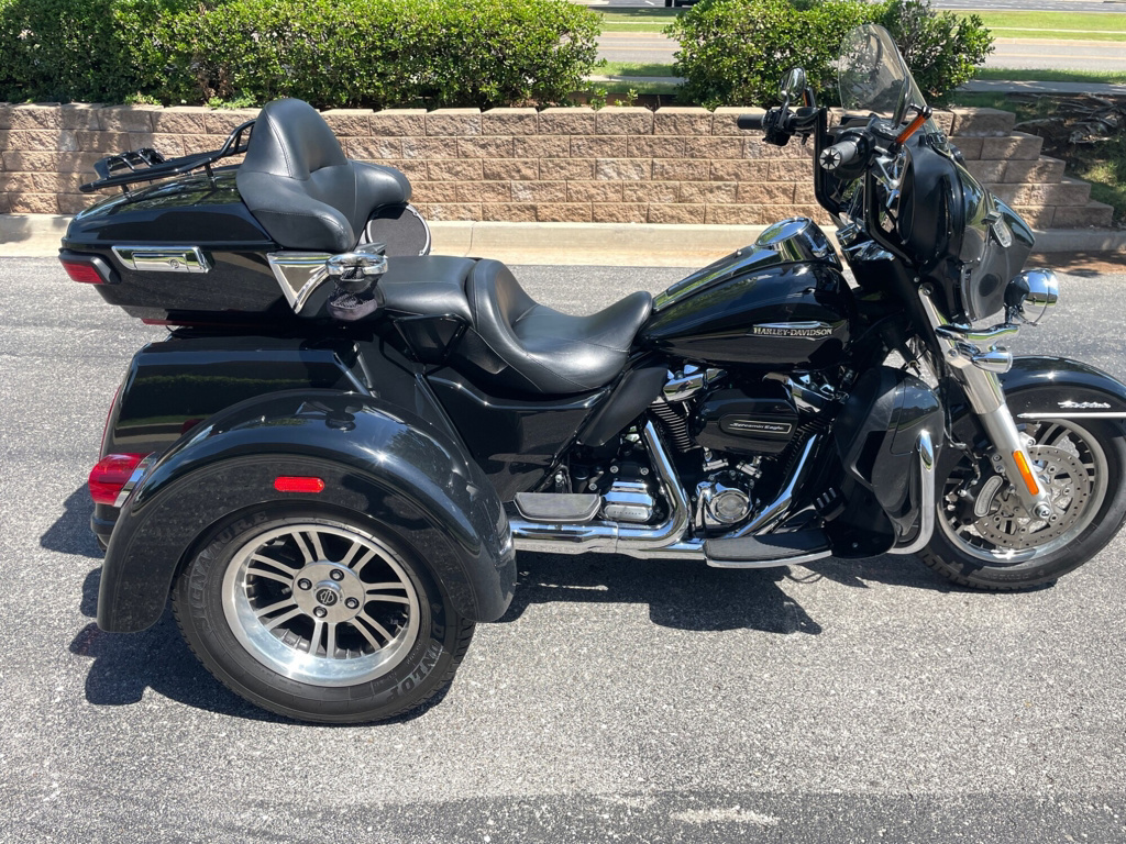 2018 Harley-Davidson Trike Tri Glide Ultra ULTRA CLASSIC in Moore, OK