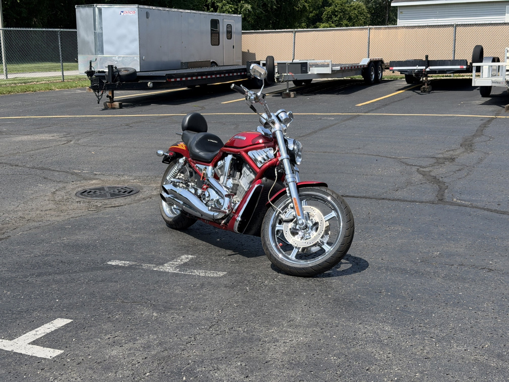 2005 Harley-Davidson VRSCSE CVO in Monroe, MI