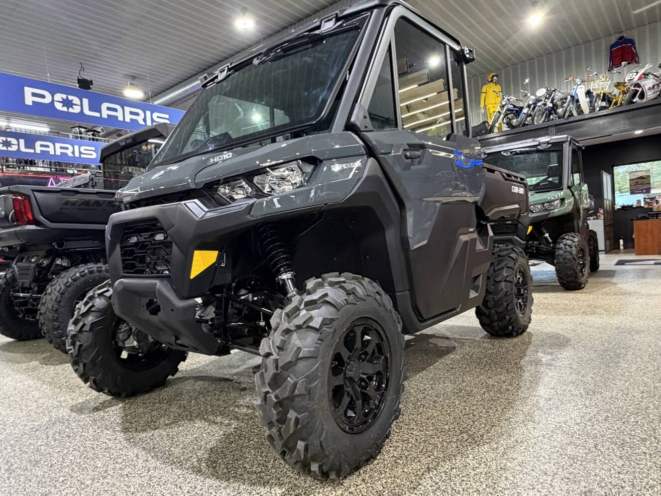 A photo of this 2027 Can-Am DEFENDER DPS CAB HD10