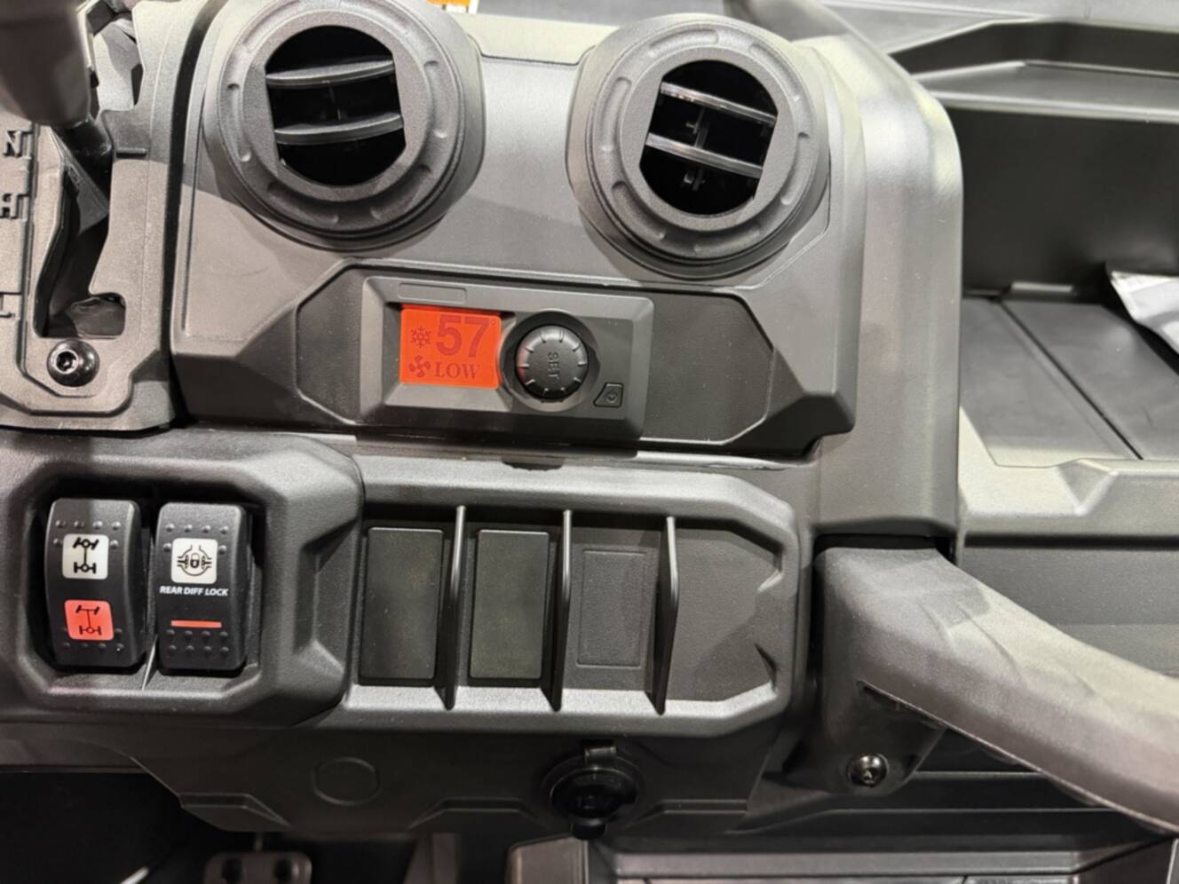 A photo of this 2027 Can-Am DEFENDER DPS CAB HD10