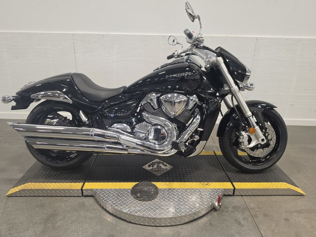 2025 Suzuki Boulevard M109R M109R in Fort Worth, TX